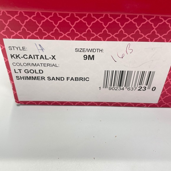 NWT Kelly & Katie Womens Caital Sandal -X Shimmer Gold Block Heel 9M KK-CAITAL-X - Picture 8 of 14